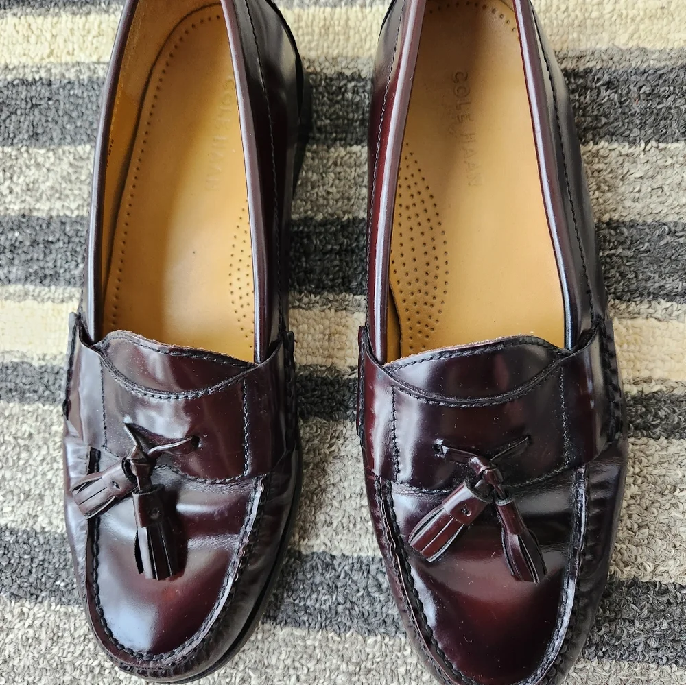 Cole Haan Pinch Tassel Dress Loafers Rich Burgandy size 9.5 like new - Picture 5 of 5